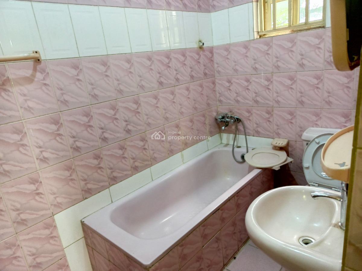 Luxury 3 Bedroom with Bq, Utako, Abuja, Flat / Apartment for Rent