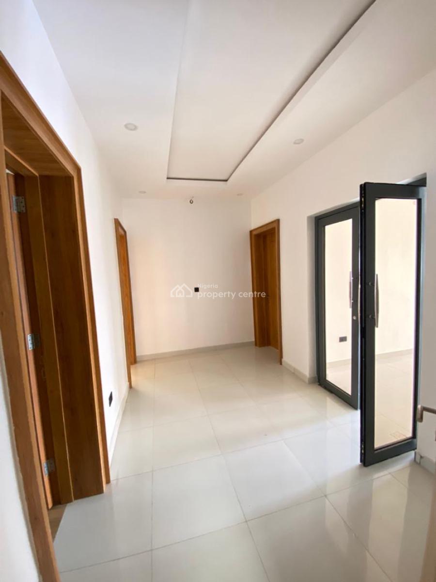 Newly Built 2 Bedroom Penthouse, Lekki Phase 1, Lekki, Lagos, Flat / Apartment for Rent
