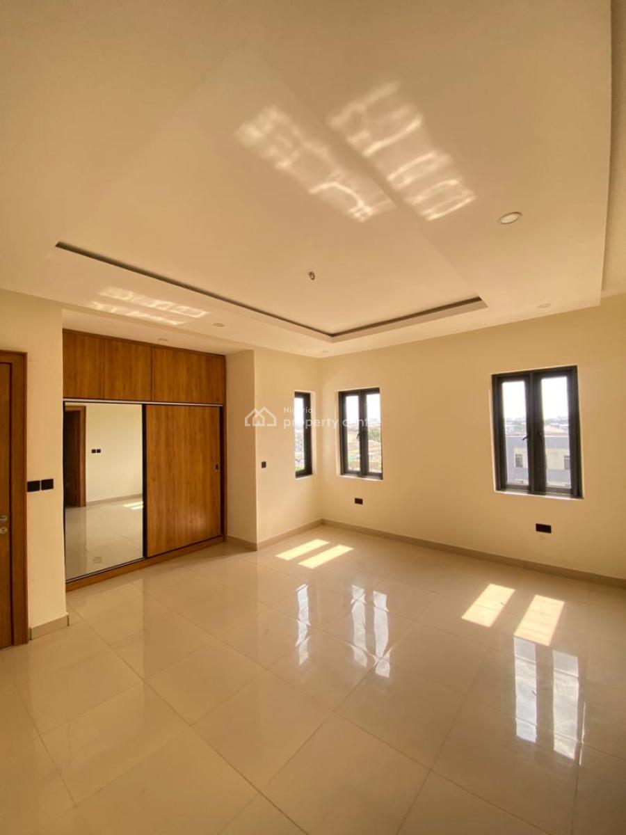 Newly Built 2 Bedroom Penthouse, Lekki Phase 1, Lekki, Lagos, Flat / Apartment for Rent