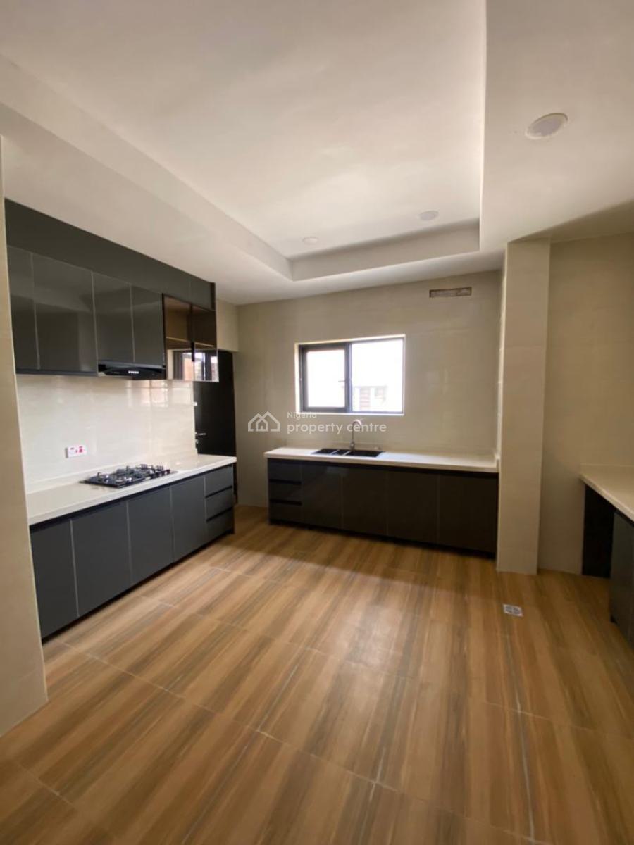 Newly Built 2 Bedroom Penthouse with Elevator, Lekki Phase 1, Lekki, Lagos, Flat / Apartment for Rent