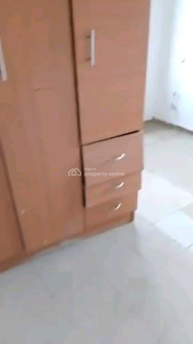 Two Bedroom Apartments (ground Floor), Fha/enl, Paradise Hills Estate, Guzape District, Abuja, Flat / Apartment for Rent
