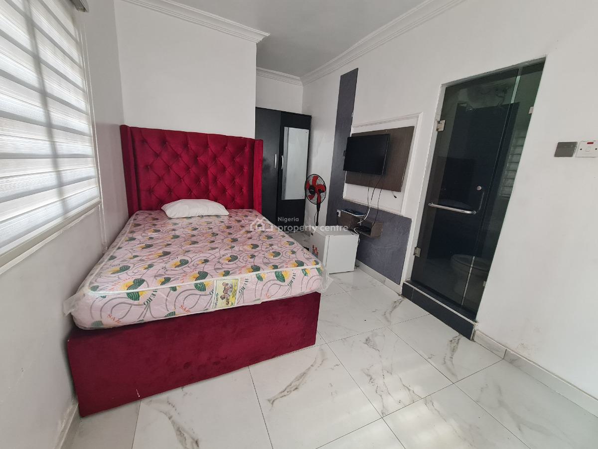 Super Luxury One Furnished Self Contain, Lekki Phase 1, Lekki, Lagos, Self Contain (single Rooms) for Rent