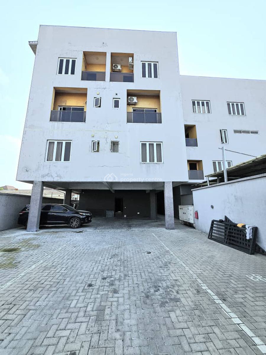 Spacious 2-bedroom Apartment, Right, Lekki Phase 1, Lekki, Lagos, Flat / Apartment for Sale