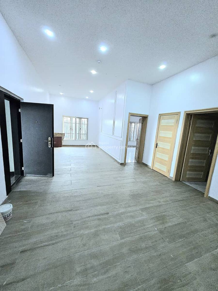 Spacious 2-bedroom Apartment, Right, Lekki Phase 1, Lekki, Lagos, Flat / Apartment for Sale