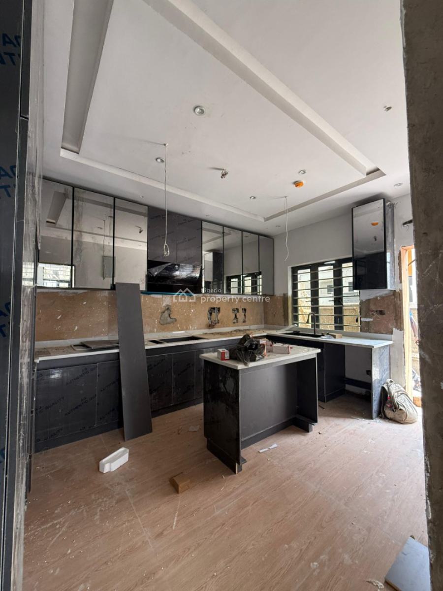 4 Bedrooms Semi-detached with Bq, Omole Phase 1, Ikeja, Lagos, Semi-detached Duplex for Sale