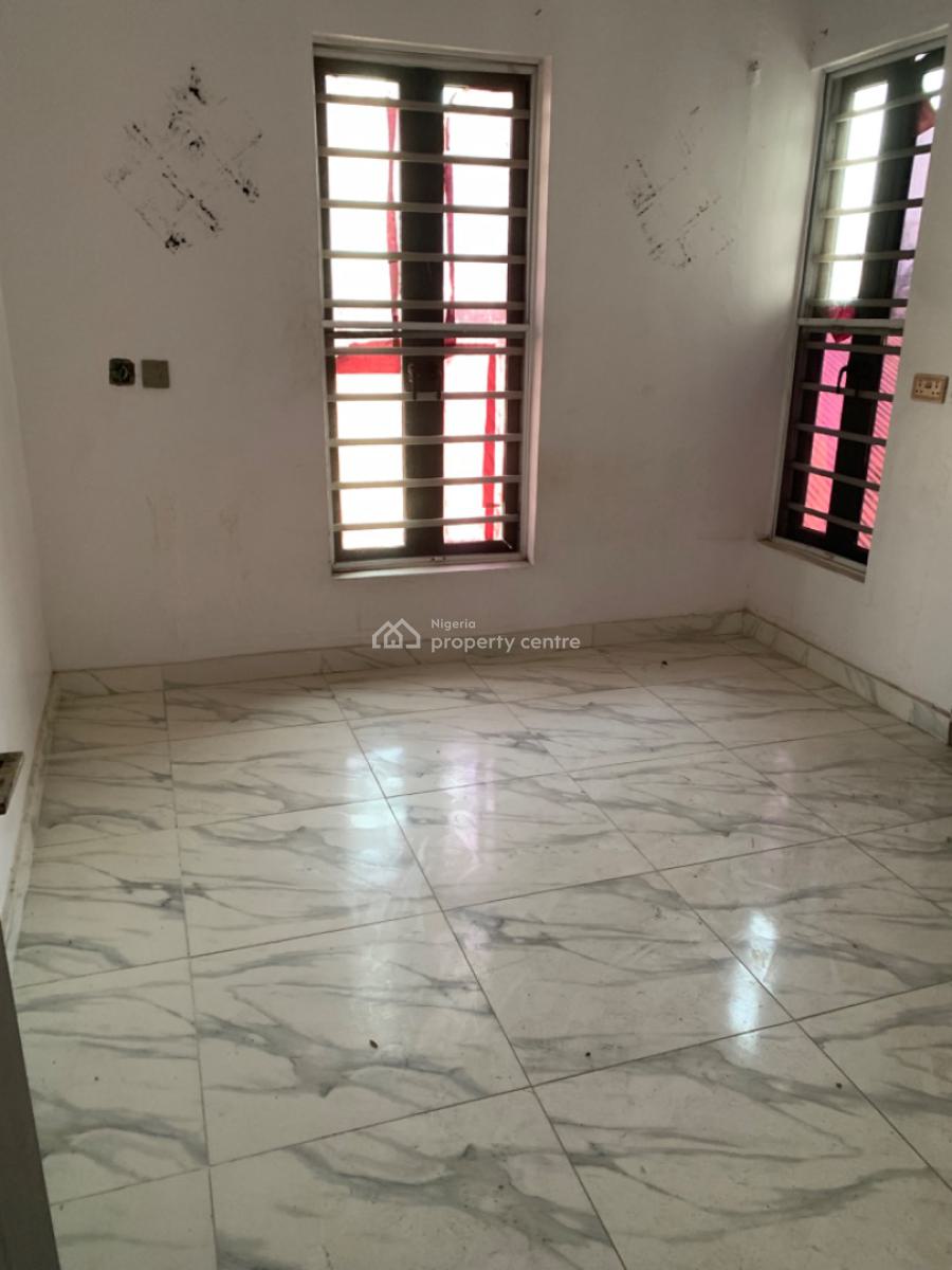 Spacious 3 Bedroom Apartment with Bq in a Well Maintained Estate, Salem, Ikate, Lekki, Lagos, Flat / Apartment for Rent