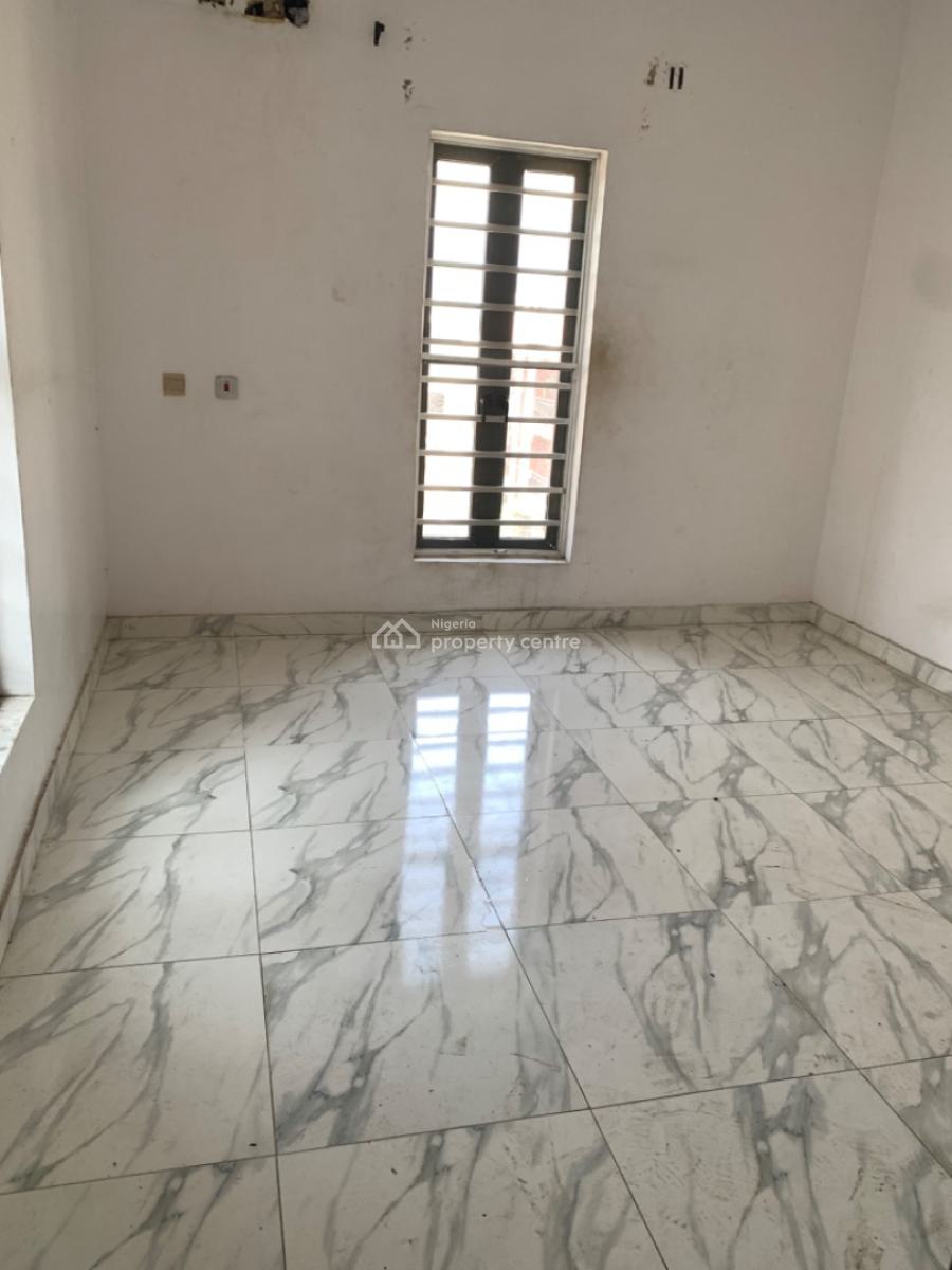 Spacious 3 Bedroom Apartment with Bq in a Well Maintained Estate, Salem, Ikate, Lekki, Lagos, Flat / Apartment for Rent