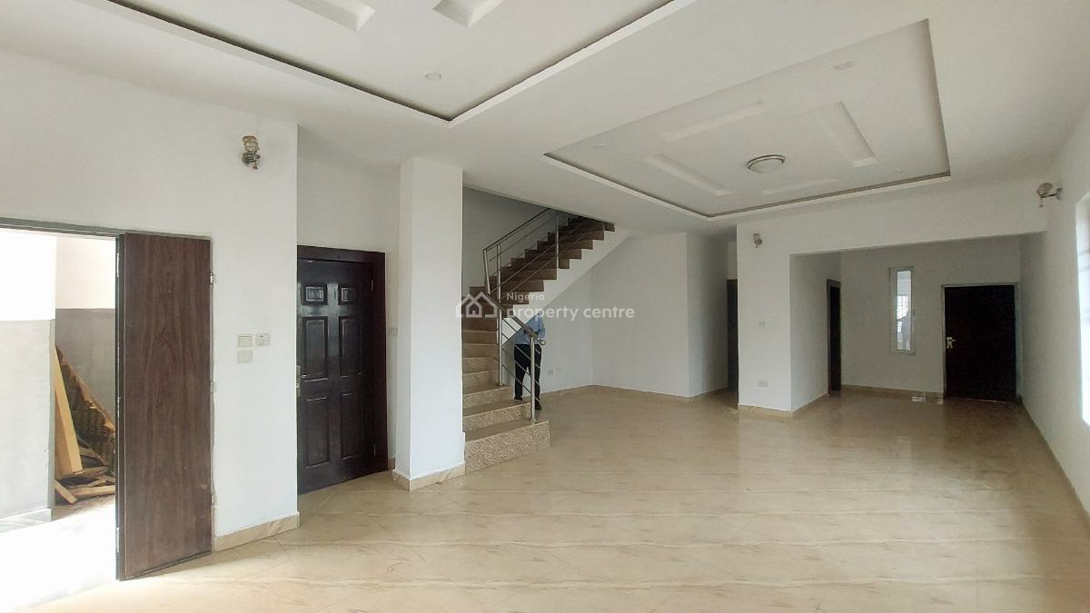Tastefully Finished 4-bedroom Terraced Duplex with Bq, Guzape District, Abuja, Terraced Duplex for Rent