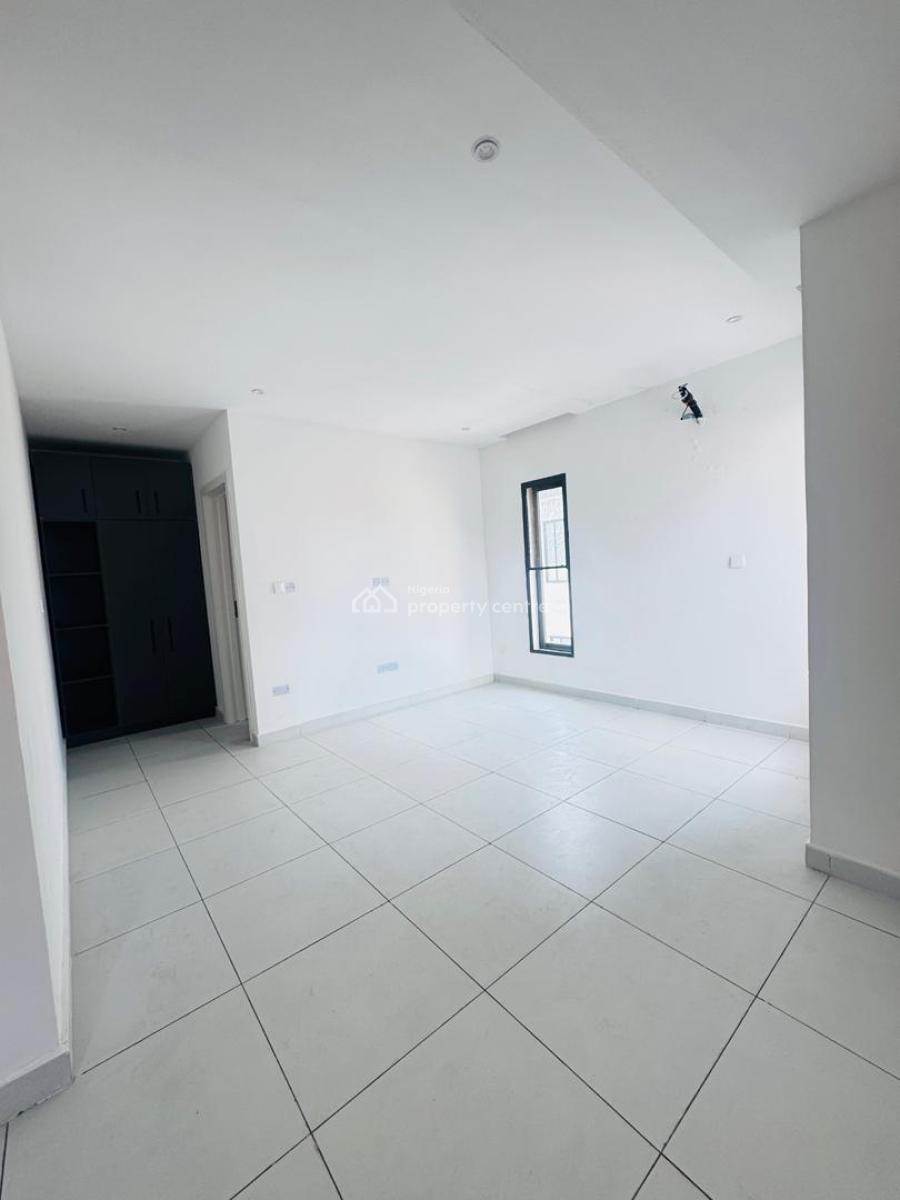 Newly Built Three Bedroom Apartments, Lekki Phase 1, Lekki, Lagos, Flat / Apartment for Rent
