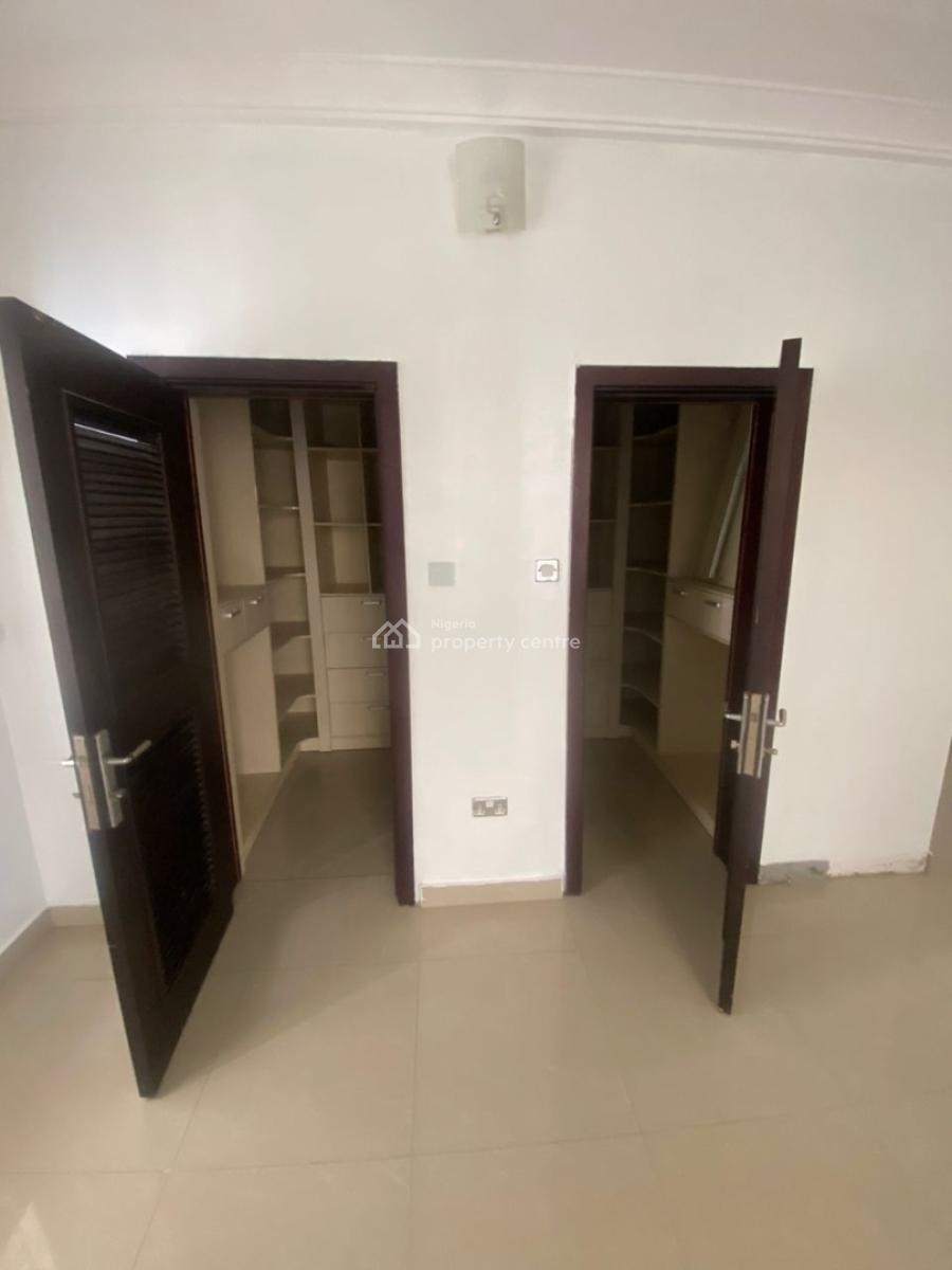 Neatly Used 4 Bedroom Detached House, Pinnock Beach Estate, Osapa, Lekki, Lagos, Detached Duplex for Sale