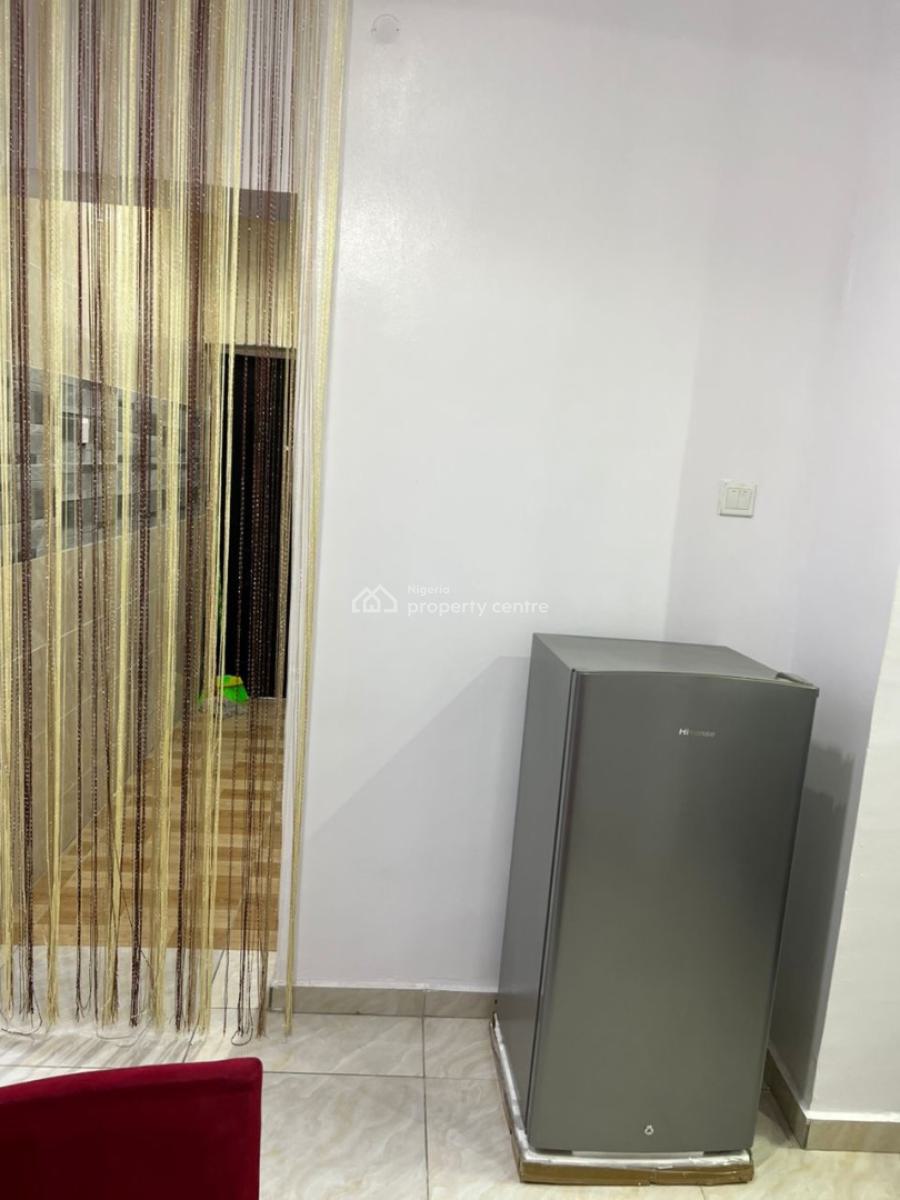 Smart 2 - Bedroom Apartment, Alagomeji, Yaba, Lagos, Flat / Apartment Short Let