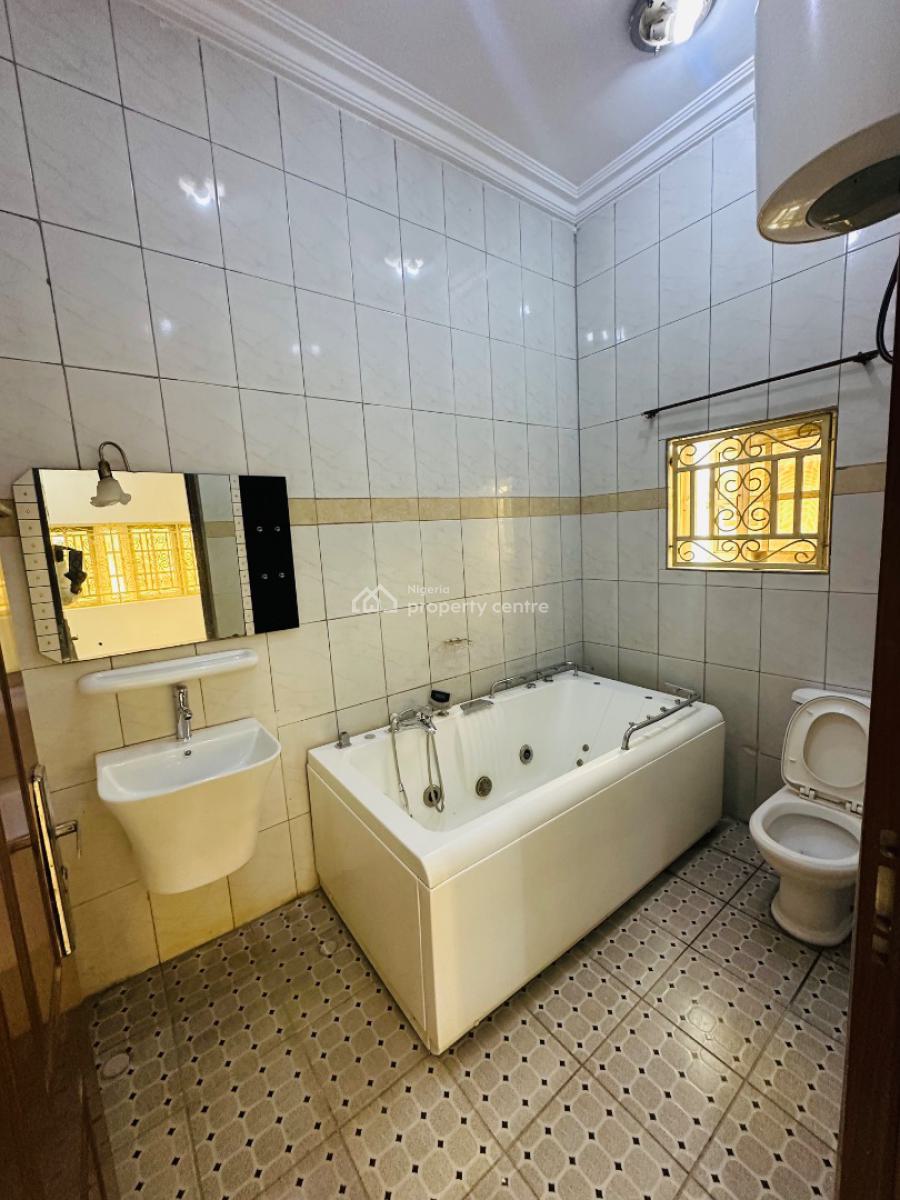 7 Bedroom Bedroom Detached Duplex with 3 Rooms Bq, Maitama District, Abuja, Detached Duplex for Rent