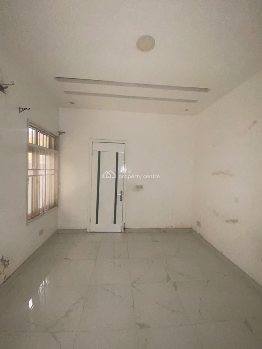 2 Bedroom Apartment with Bq, Lekki Phase 1, Lekki, Lagos, Flat / Apartment for Rent
