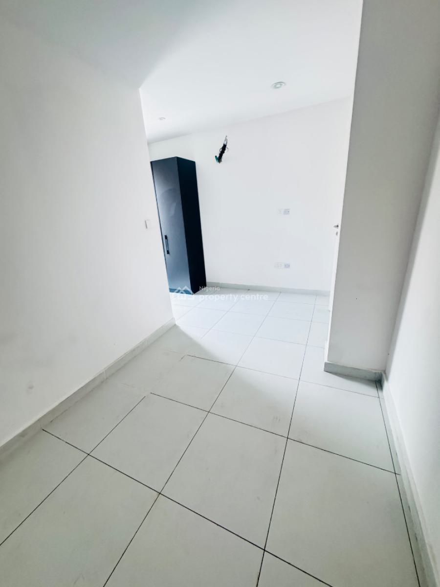 Well Spacious 4 Bedroom Detached House + Bq, Lekki Phase 1, Lekki, Lagos, Detached Duplex for Rent