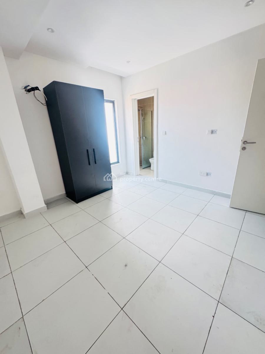 Well Spacious 4 Bedroom Detached House + Bq, Lekki Phase 1, Lekki, Lagos, Detached Duplex for Rent