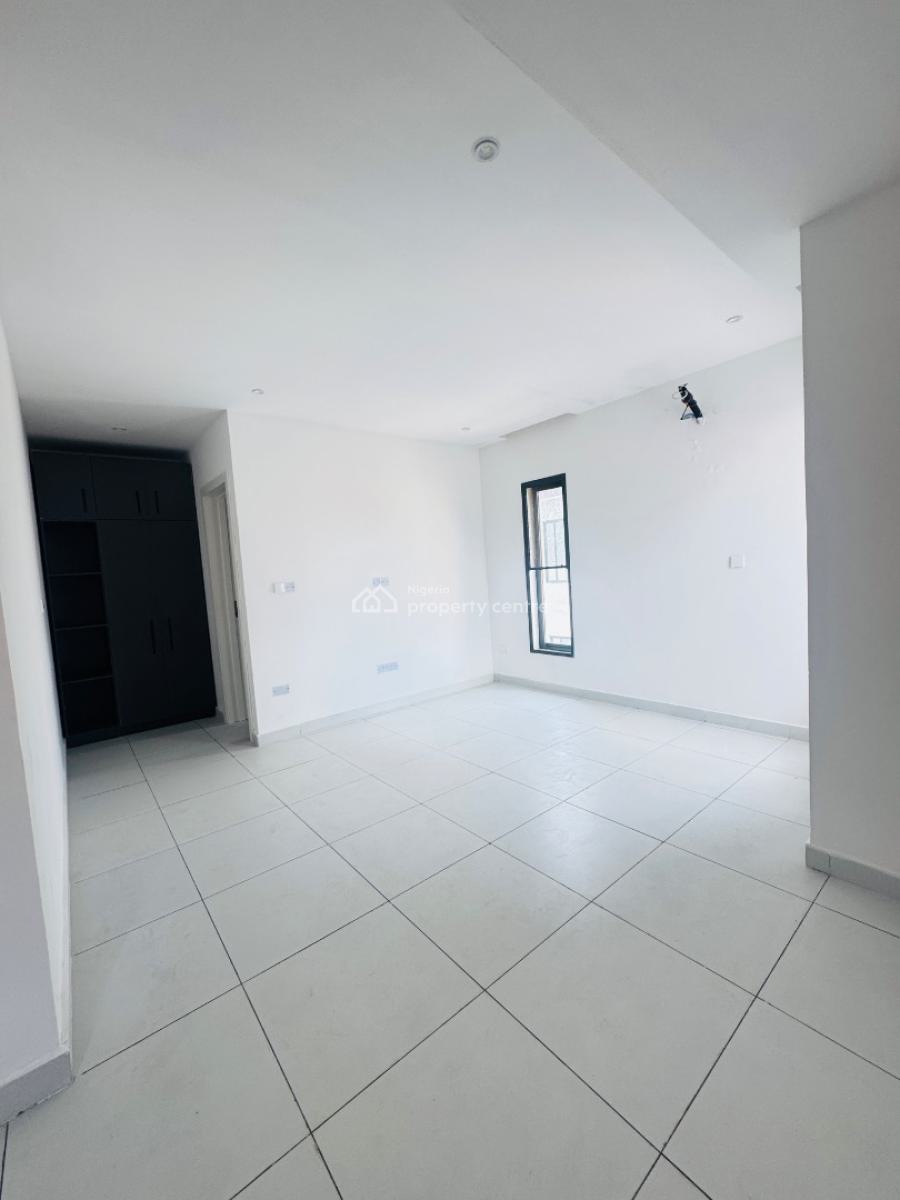 Well Spacious 4 Bedroom Detached House + Bq, Lekki Phase 1, Lekki, Lagos, Detached Duplex for Rent