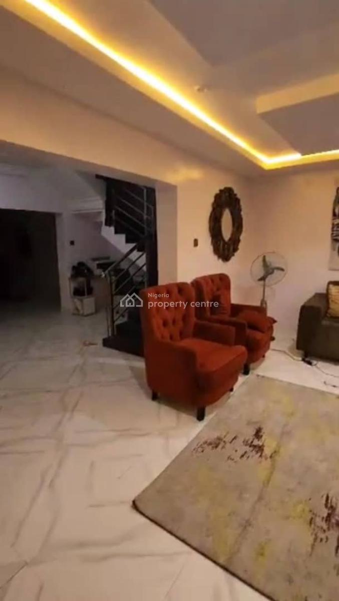 Furnished 3 Bedroom Flat, Harmony Estate Behind Leadway Insurance, Iponri, Surulere, Lagos, Flat / Apartment for Rent