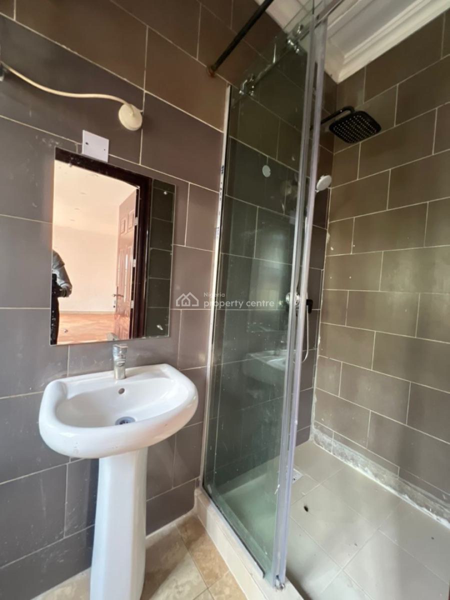 Well Built 4 Bedroom Terrace Now Available, Lekki Phase 1, Lekki, Lagos, Terraced Duplex for Rent