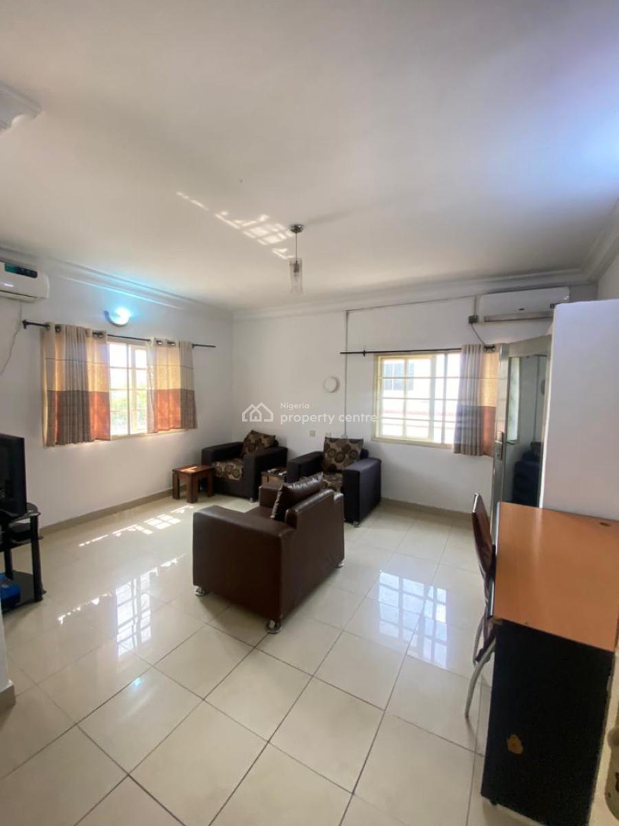 Clean 2 Bedroom Apartment, Lekki Phase 1, Lekki, Lagos, Flat / Apartment for Rent