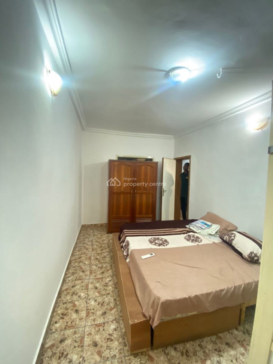 Clean 2 Bedroom Apartment, Lekki Phase 1, Lekki, Lagos, Flat / Apartment for Rent