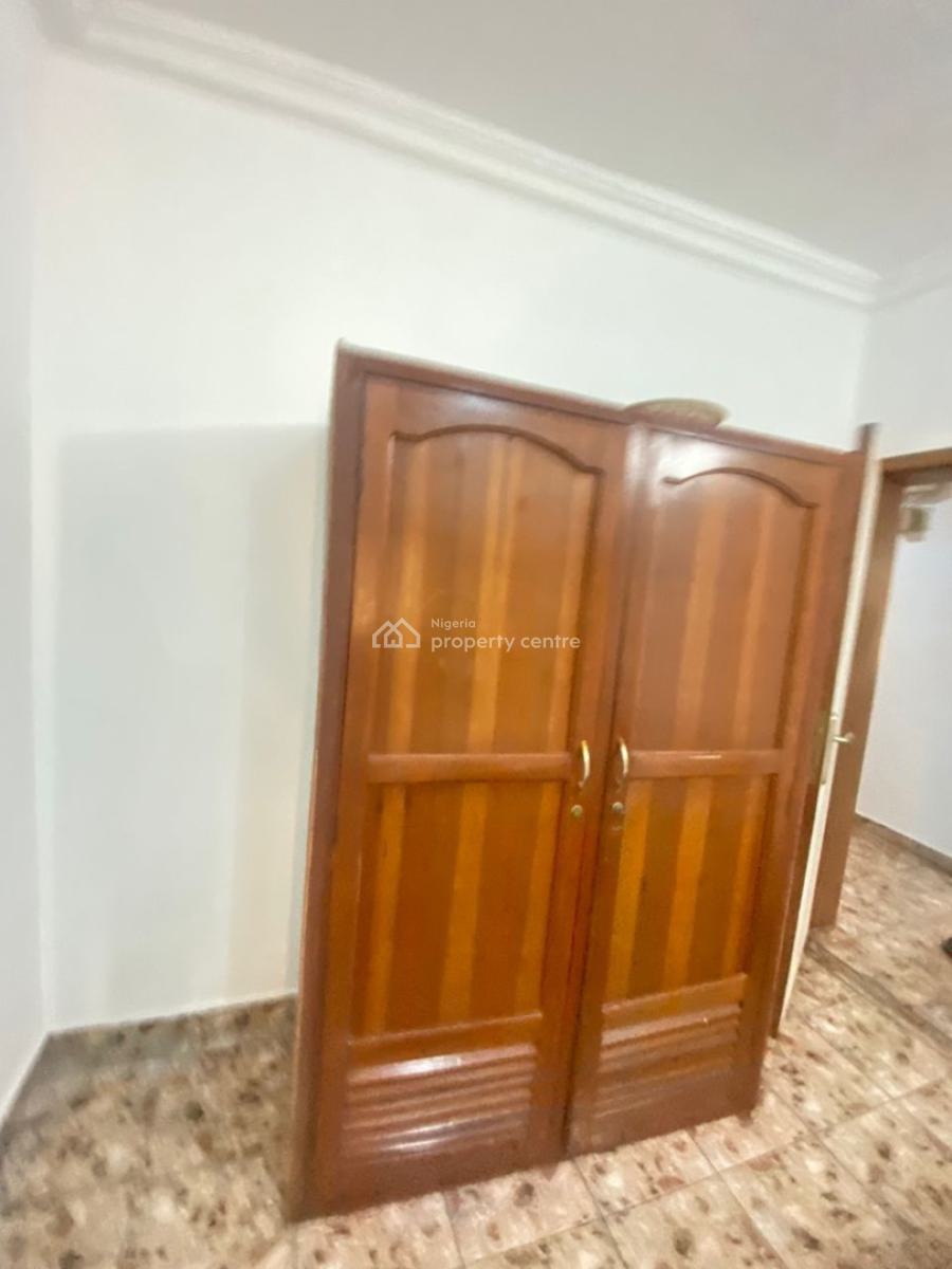 Clean 2 Bedroom Apartment, Lekki Phase 1, Lekki, Lagos, Flat / Apartment for Rent