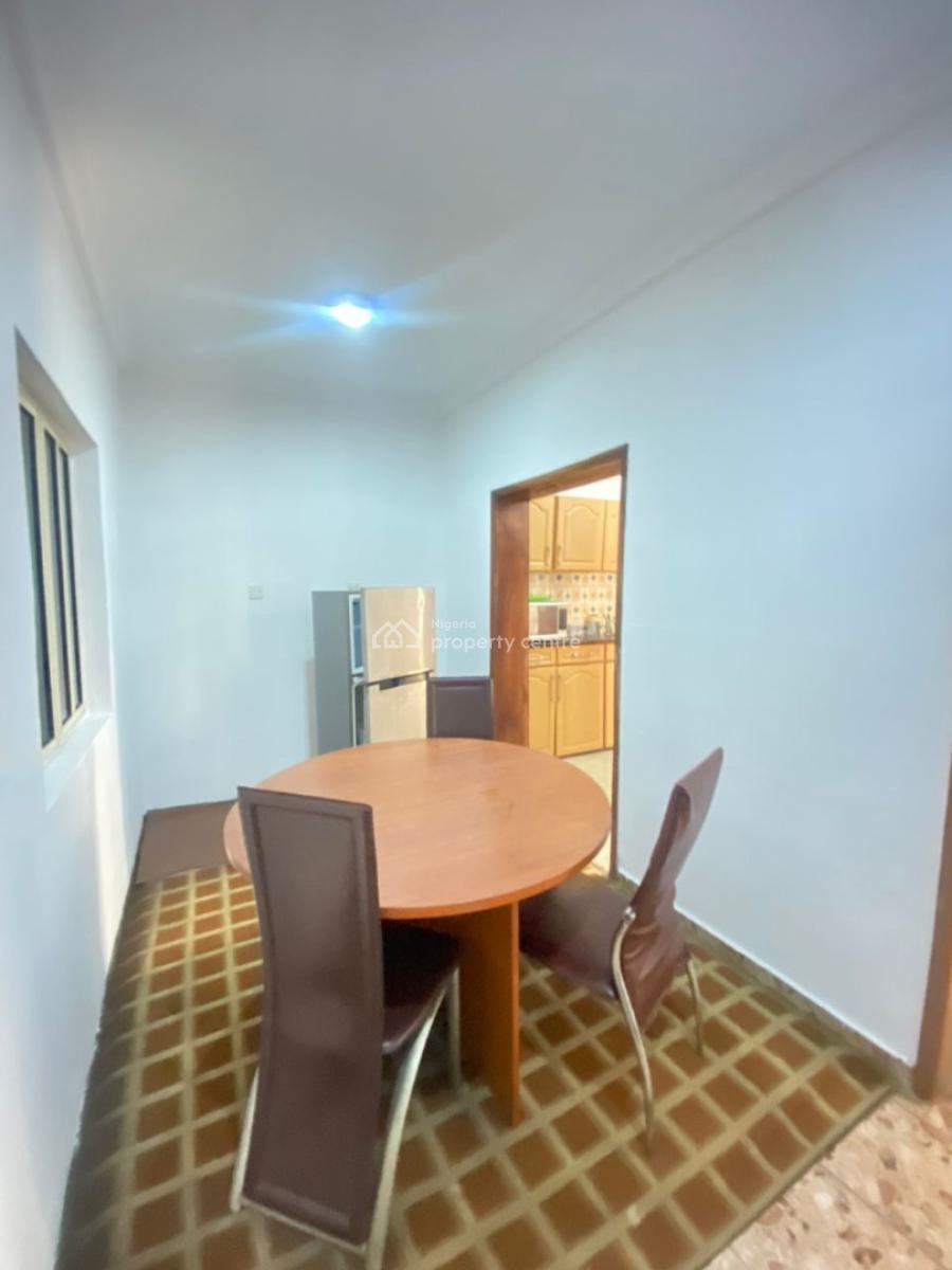 Clean 2 Bedroom Apartment, Lekki Phase 1, Lekki, Lagos, Flat / Apartment for Rent