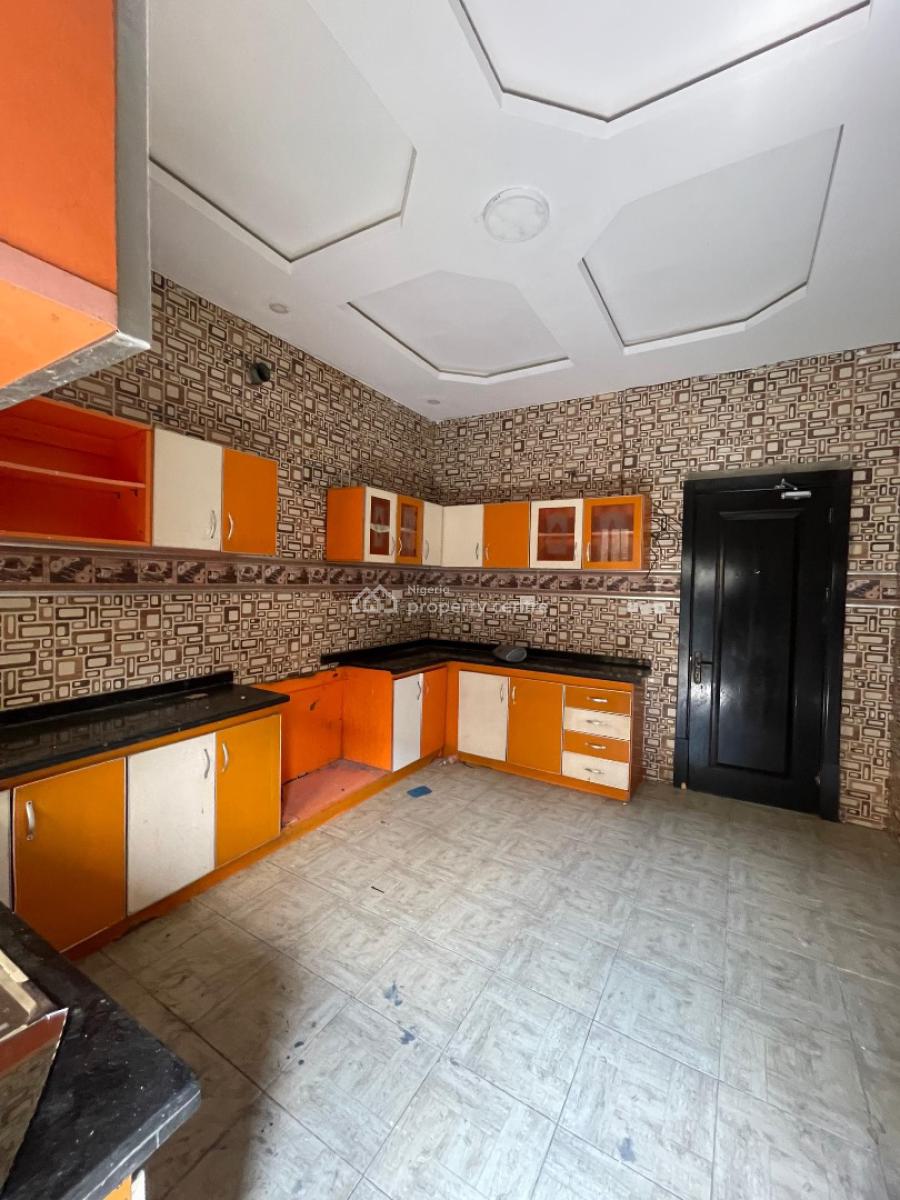 3 Bedroom Maisonette with Bq, Lekki Phase 1, Lekki, Lagos, Flat / Apartment for Rent