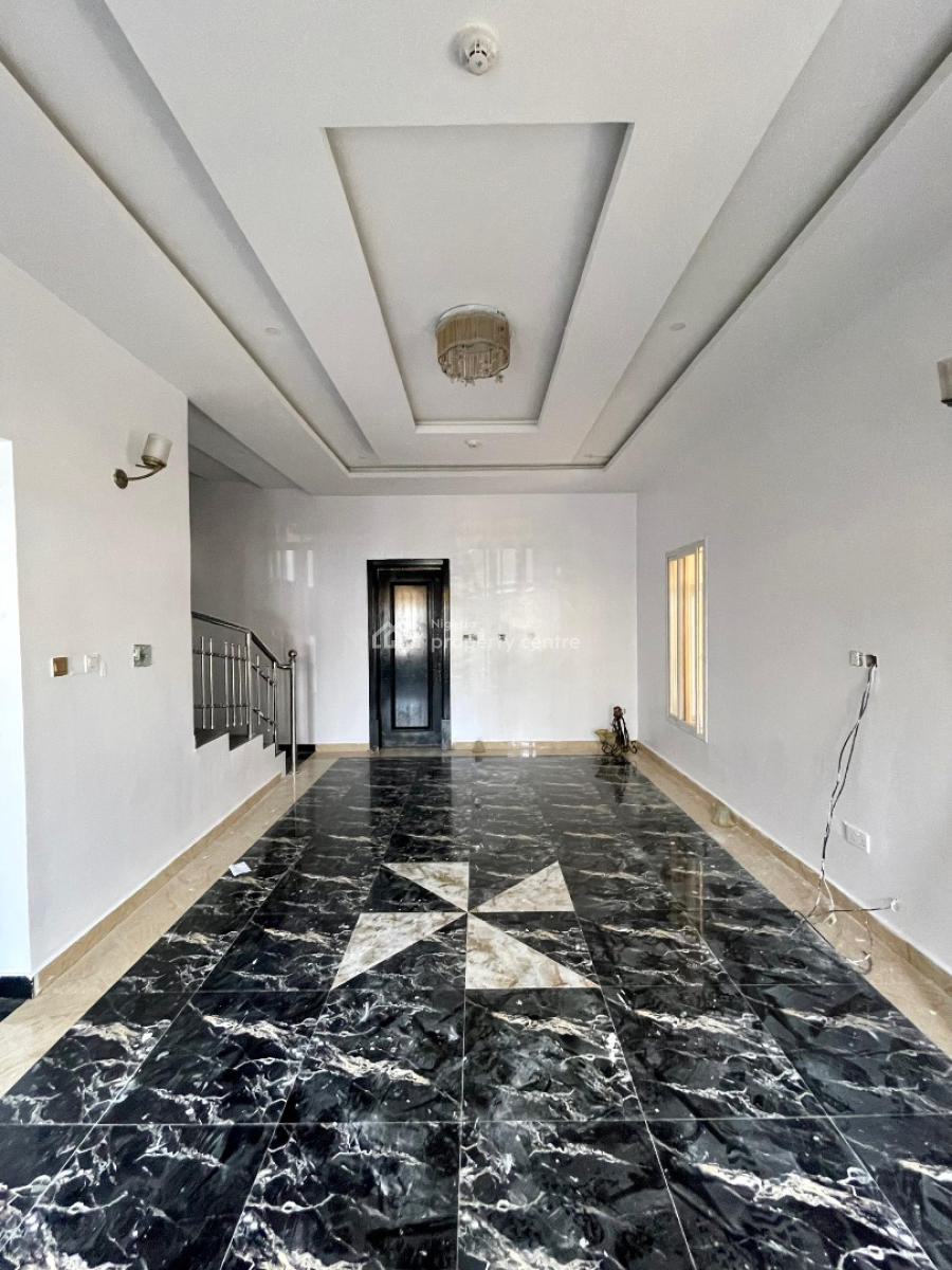 3 Bedroom Maisonette with Bq, Lekki Phase 1, Lekki, Lagos, Flat / Apartment for Rent