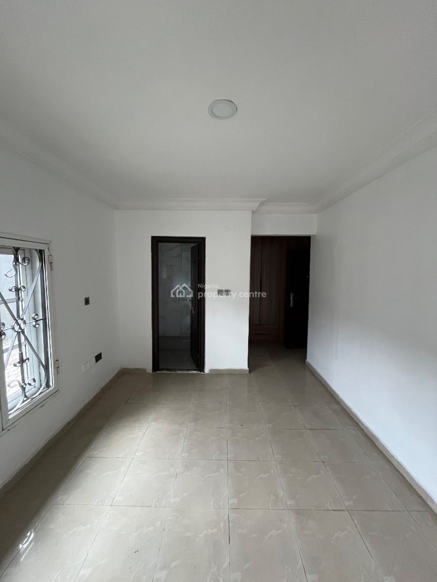 Standard 3 Bedroom Apartment + Bq, Lekki Phase 1, Lekki, Lagos, Flat / Apartment for Rent