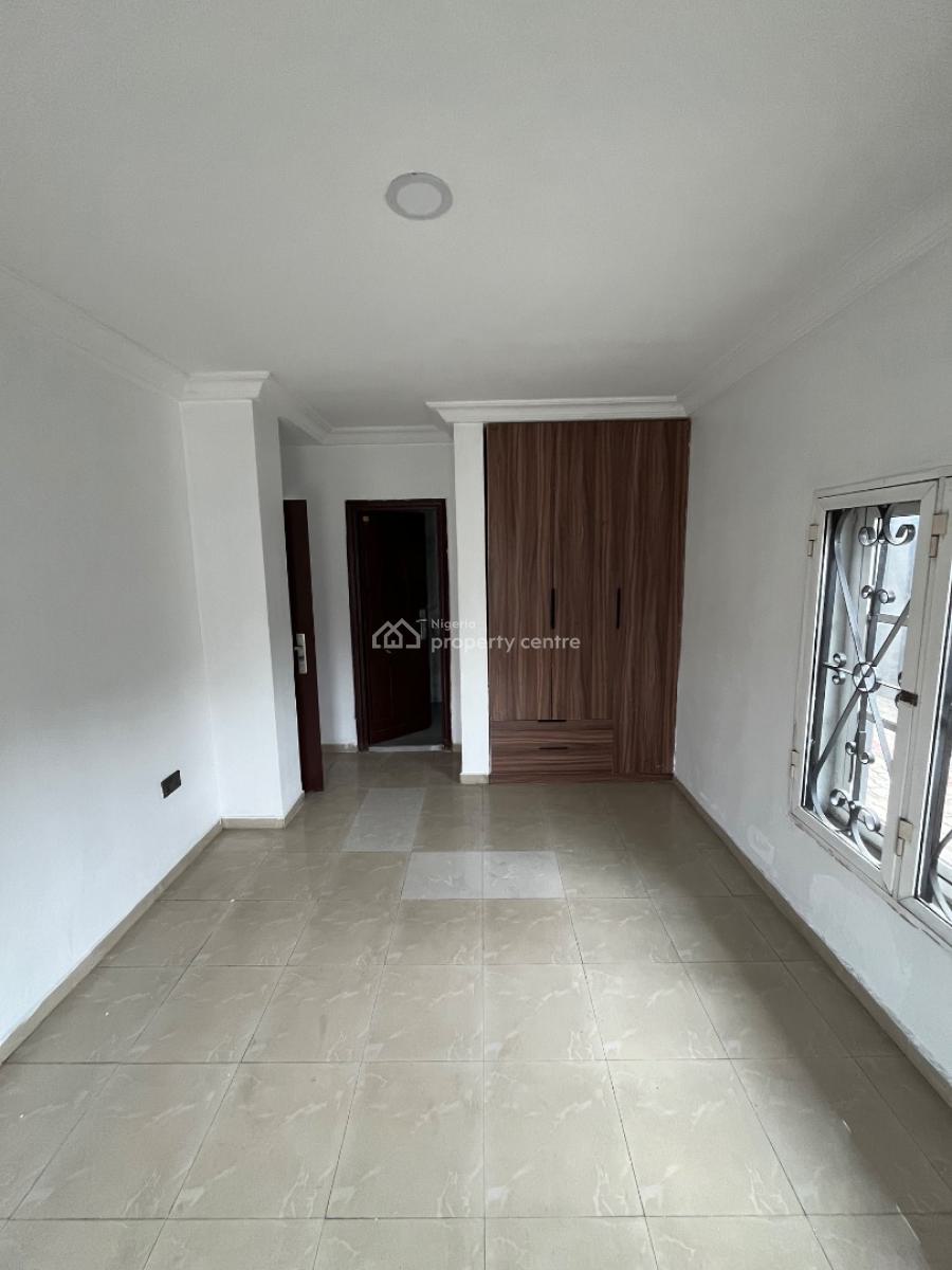 Standard 3 Bedroom Apartment + Bq, Lekki Phase 1, Lekki, Lagos, Flat / Apartment for Rent