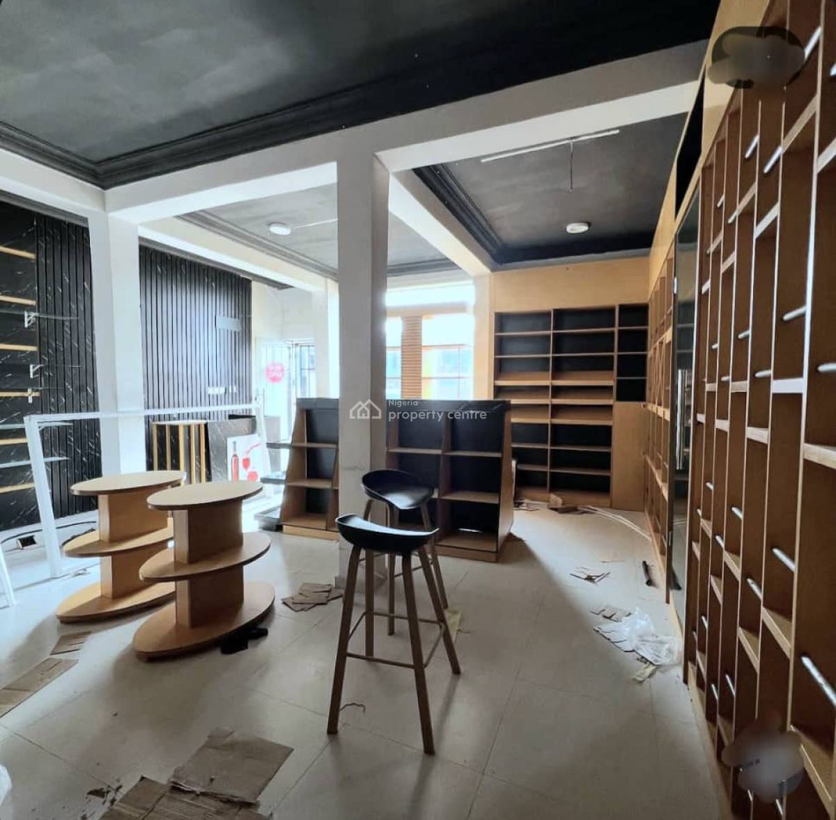 Spacious Office/shop Space, Osapa, Lekki, Lagos, Shop for Rent
