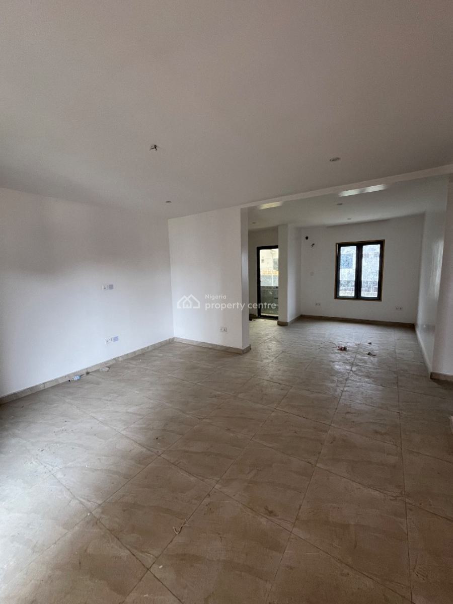 Distress 2bed Apartment in Lekki Phase 1, Itedo, Lekki Phase 1, Lekki, Lagos, Flat / Apartment for Sale