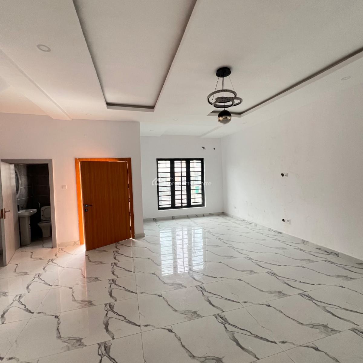 6 Bed  200 Million, Ikota, Lekki, Lagos, Terraced Duplex for Sale