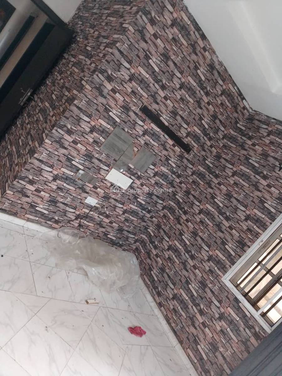 2-bedroom Apartment with 3 Toilets, Alasia, Ajah, Lagos, Flat / Apartment for Rent