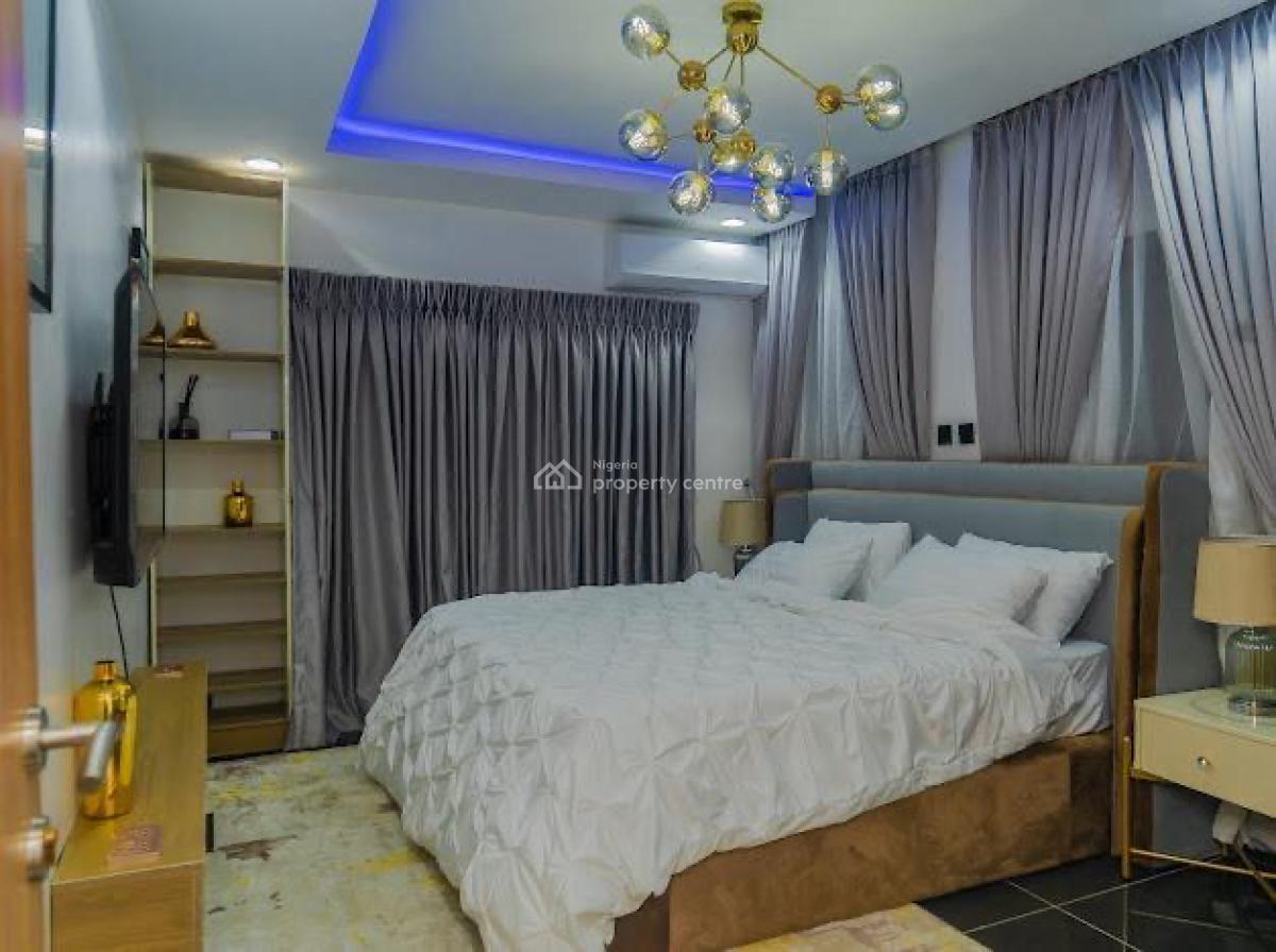 Newly Listed Luxury 3 Bedrooms Apartment, Yaba, Lagos, Flat / Apartment Short Let