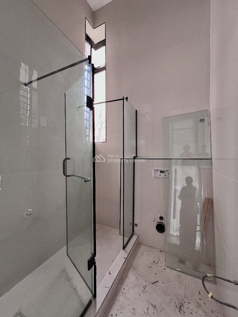Fully Serviced 3 Bedroom Apartment with Swimming Pool and Bq, Lekki Phase 1, Lekki Phase 1, Lekki, Lagos, Block of Flats for Sale