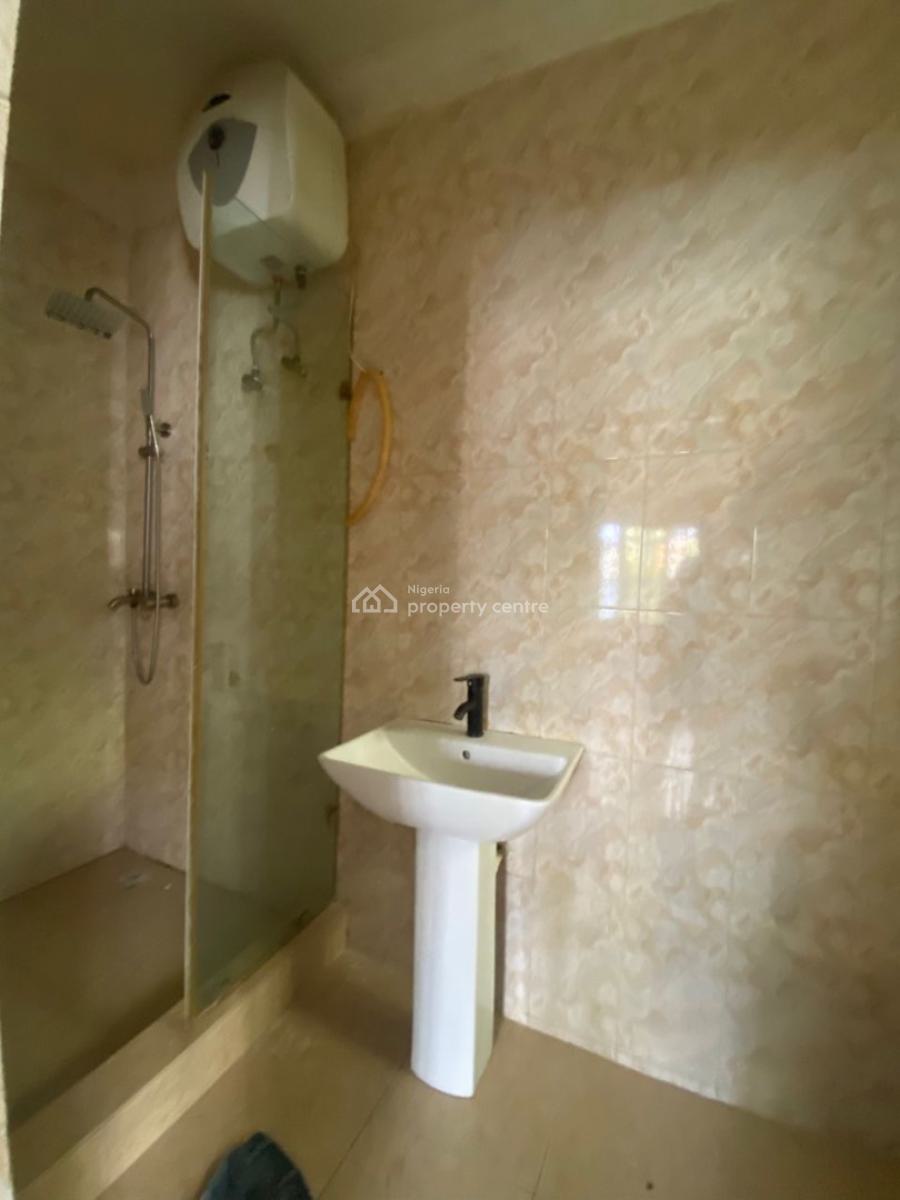 Just in for Smartest Fingers, Behind Shoprite, Sangotedo, Ajah, Lagos, Flat / Apartment for Rent