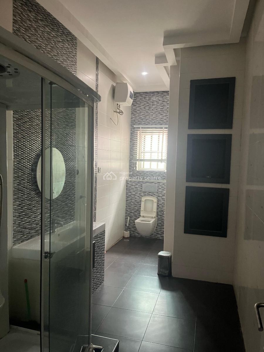 Lovely 2 Bedrooms Apartment, Ikeja Gra, Ikeja, Lagos, Flat / Apartment Short Let