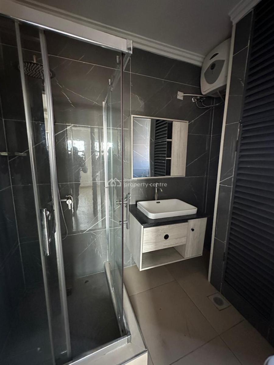 Luxury Well Maintained 4 Bedrooms Maisonette with 2 Rooms Bq, Ikoyi, Lagos, Flat / Apartment for Rent