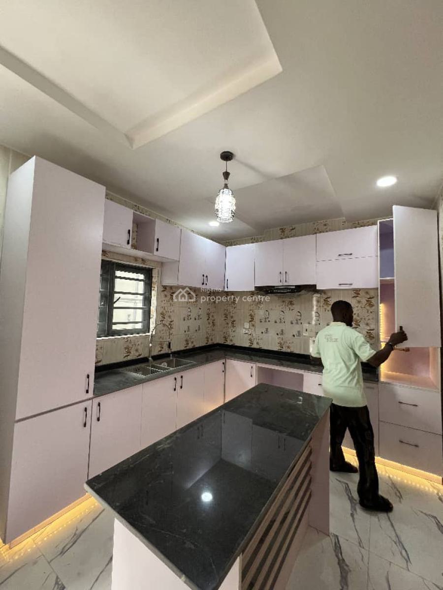 Luxury 4 Bedrooms Duplex + 2 Units Bq, Elebu, Oluyole, Oyo, Detached Duplex for Sale