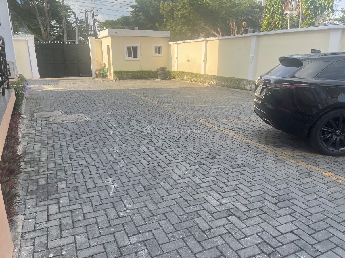 Well Renovated 2 Bedrooms Apartments with a Bq, Oniru, Victoria Island (vi), Lagos, Flat / Apartment for Rent