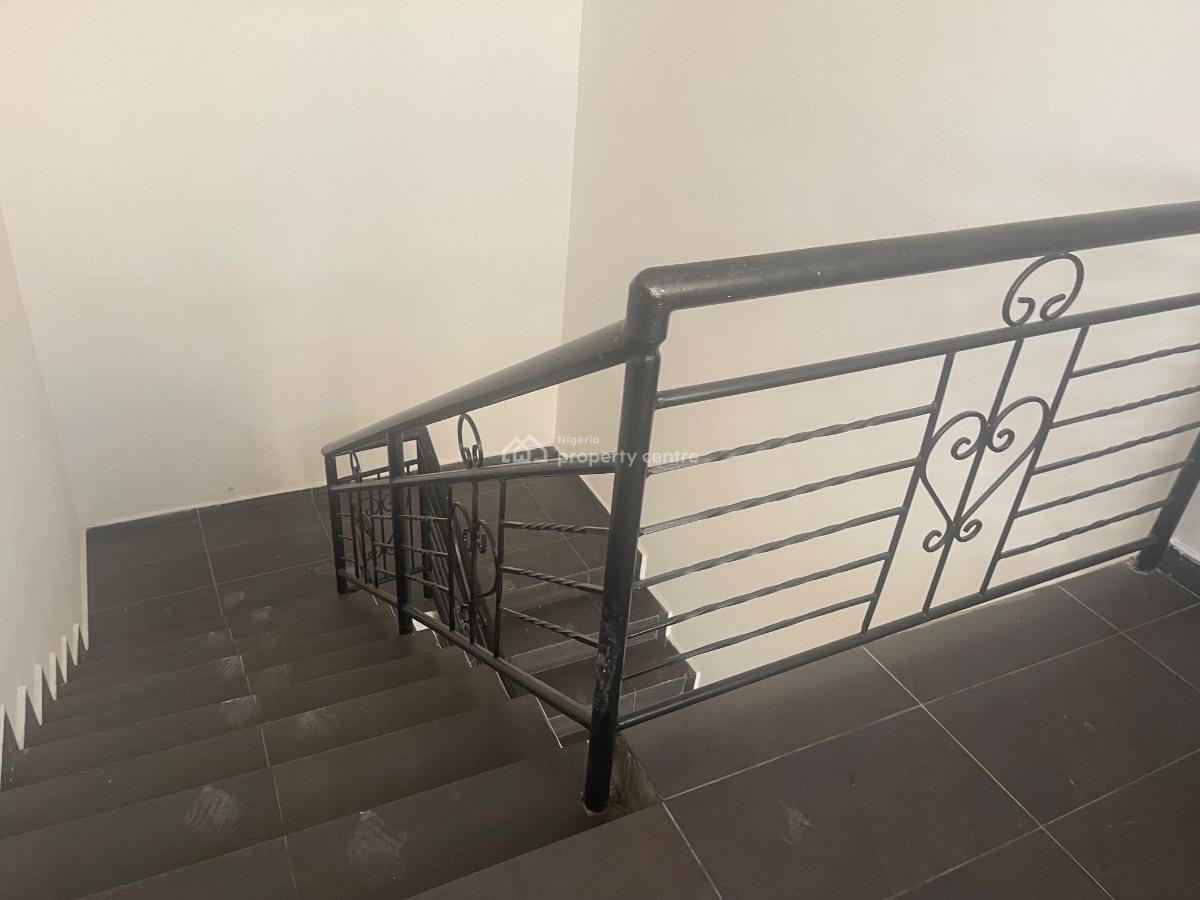 Well Renovated 2 Bedrooms Apartments with a Bq, Oniru, Victoria Island (vi), Lagos, Flat / Apartment for Rent