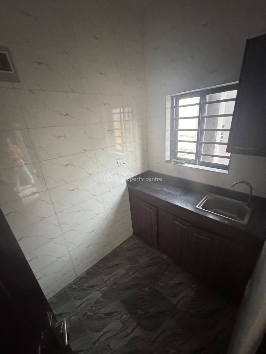 One Bedroom Mini Flat, En-suite, Alhujaj Road, Off Platinum Way, Nicon Town, Lekki, Lagos, Mini Flat (room and Parlour) for Rent