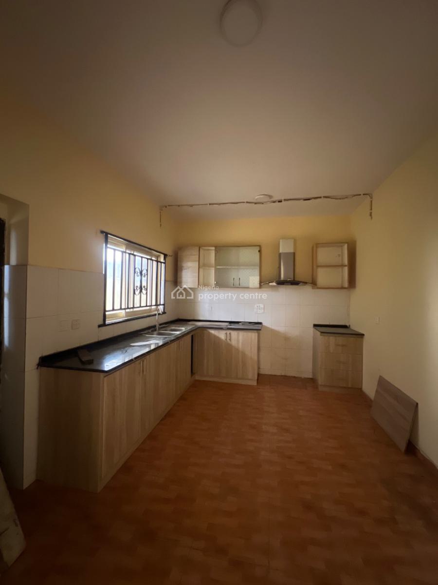 Self Serviced 3 Bedroom Flat in a Gated Estate, Ikota, Lekki, Lagos, Flat / Apartment for Rent