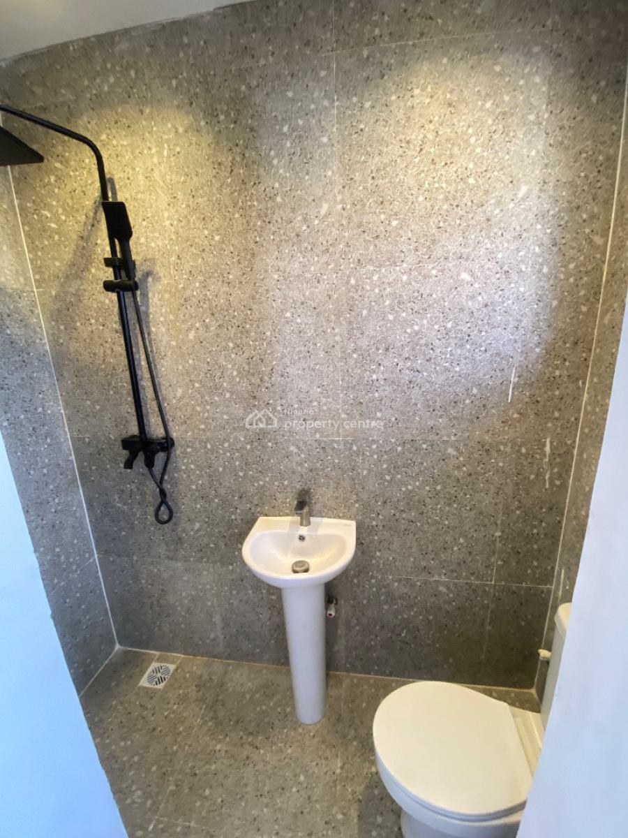 2 Bedroom Apartment, Off Wole Ariyo Street, Lekki Phase 1, Lekki, Lagos, Flat / Apartment for Rent