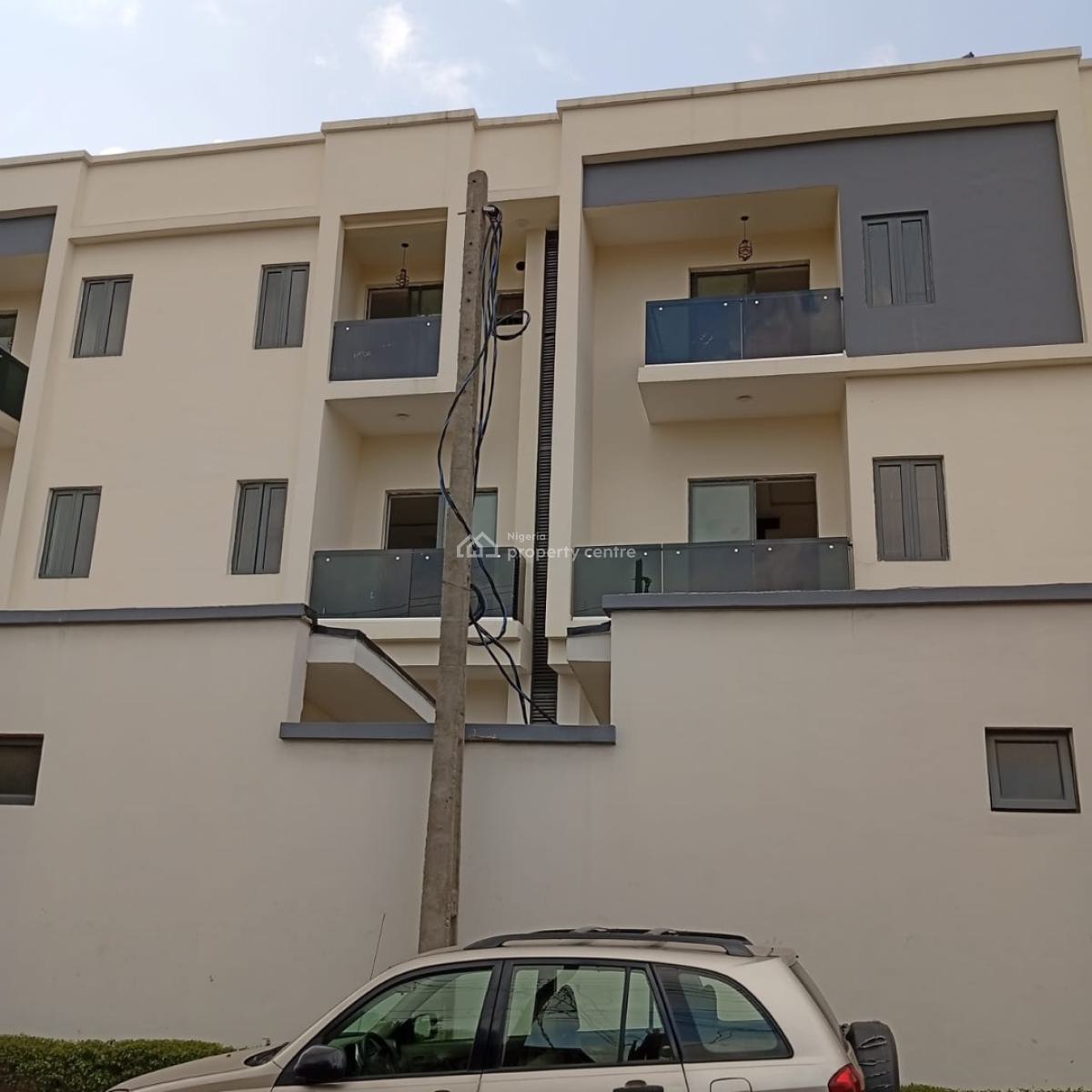 a Standard, Decent 4 Bedroom Duplex, Obanikoro, Shomolu, Lagos, House for Sale