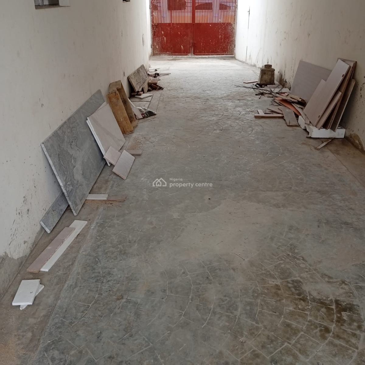 a Standard, Decent 4 Bedroom Duplex, Obanikoro, Shomolu, Lagos, House for Sale