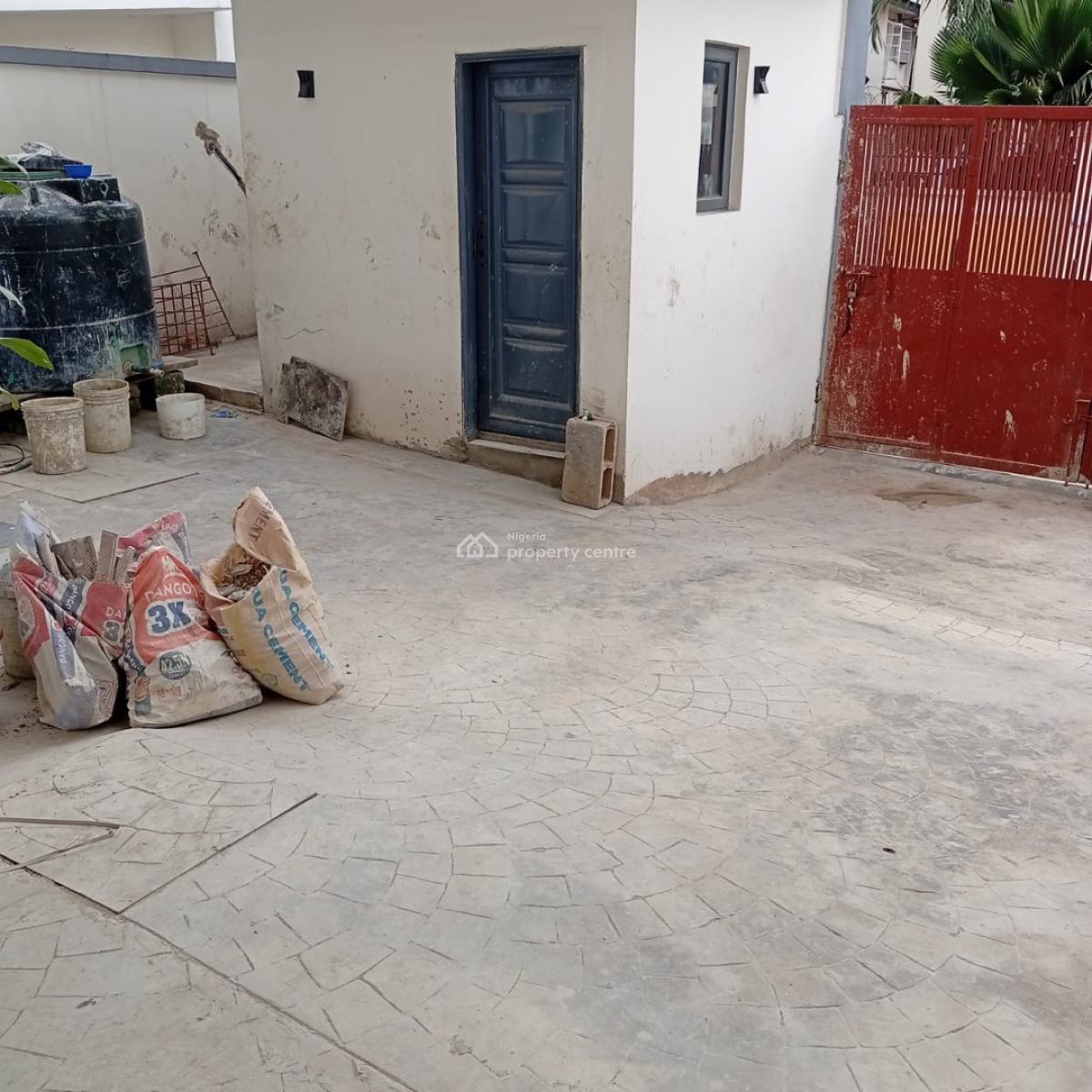 a Standard, Decent 4 Bedroom Duplex, Obanikoro, Shomolu, Lagos, House for Sale