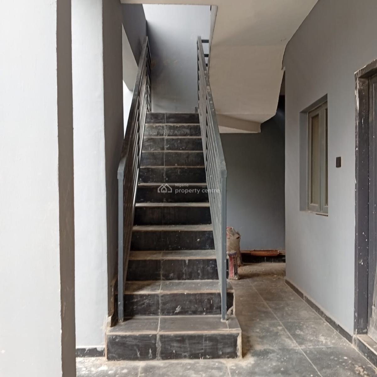 a Standard, Decent 4 Bedroom Duplex, Obanikoro, Shomolu, Lagos, House for Sale