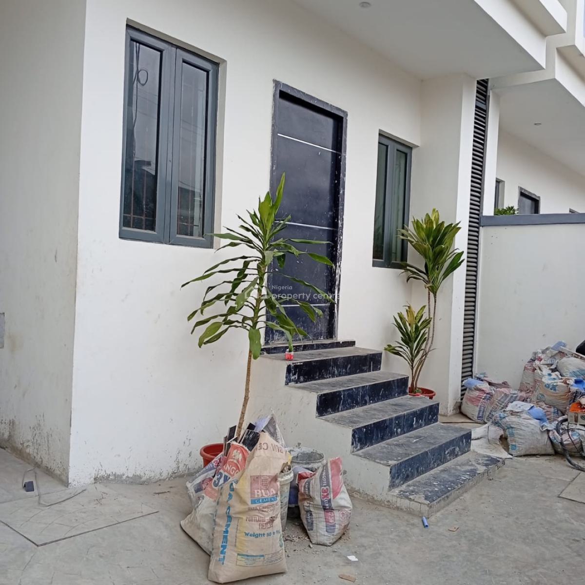 a Standard, Decent 4 Bedroom Duplex, Obanikoro, Shomolu, Lagos, House for Sale